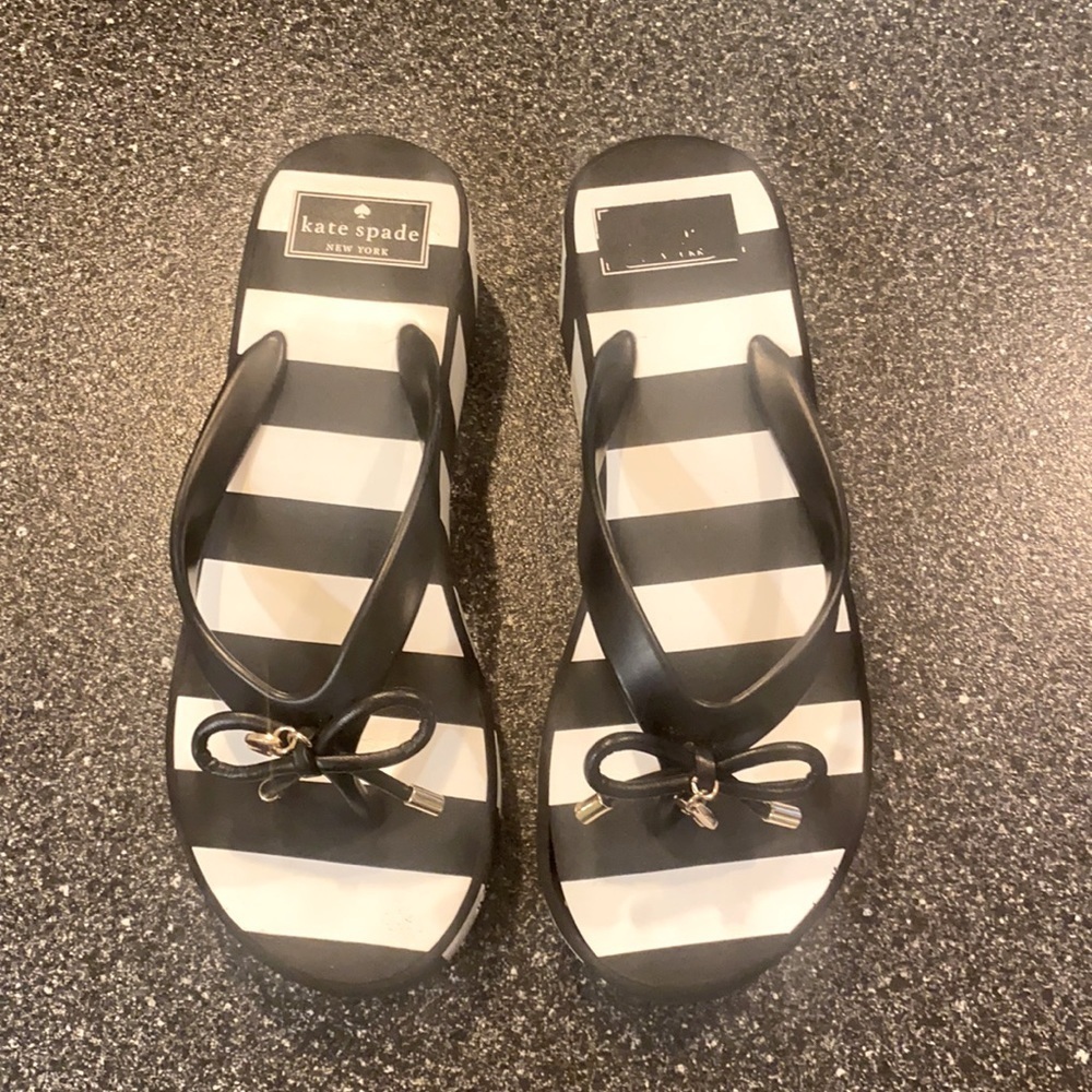 KATE SPADE | Rina wedges in size 7
